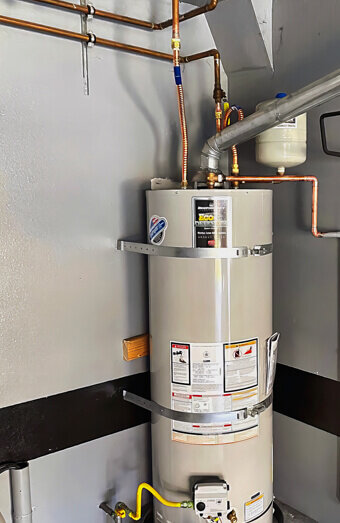 https://mirrabookaplumber.com.au/uploads/2025/06/hot-water-755205.jpg
